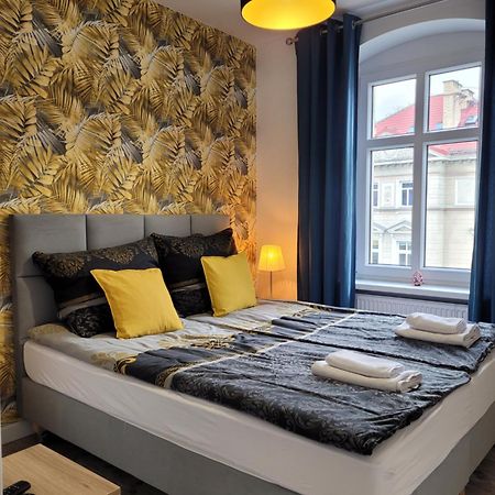 Apartament Przy Placu Piastowskim Jelenia Góra Esterno foto
